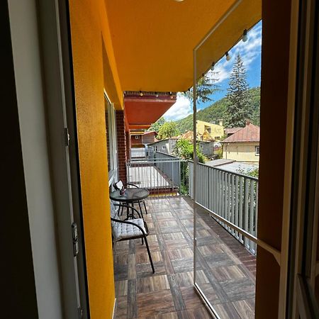 Sara Apart Belleview Sinaia Bagian luar foto